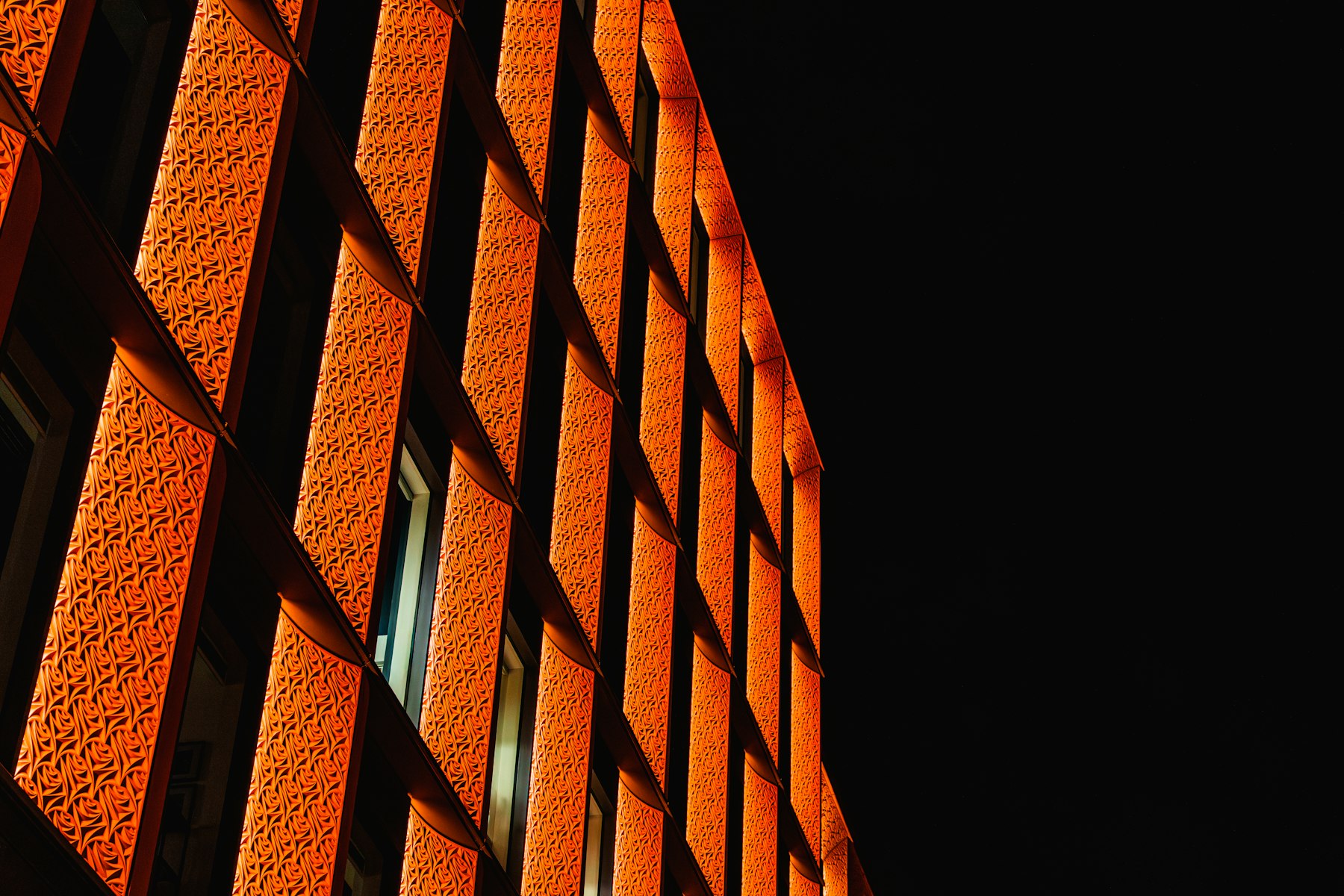 Illuminazione facciata moderna