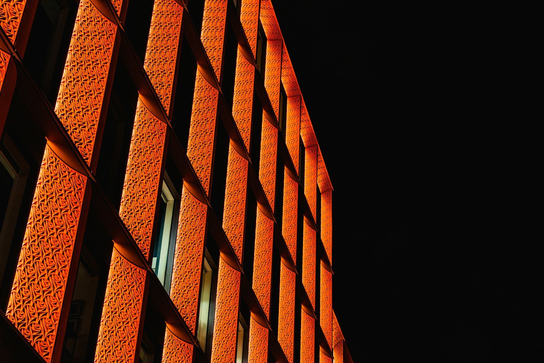 Illuminazione facciata moderna