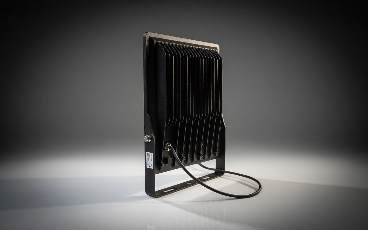 Product image F100 Gen2 - view 02